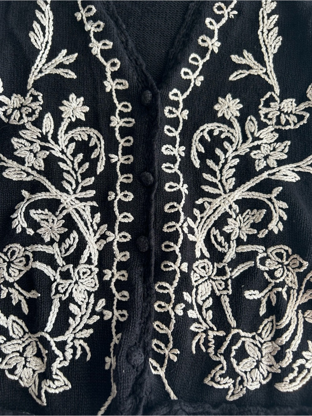 Vintage Black Embroidered Floral Button-Front Vest - Picture 6 of 10